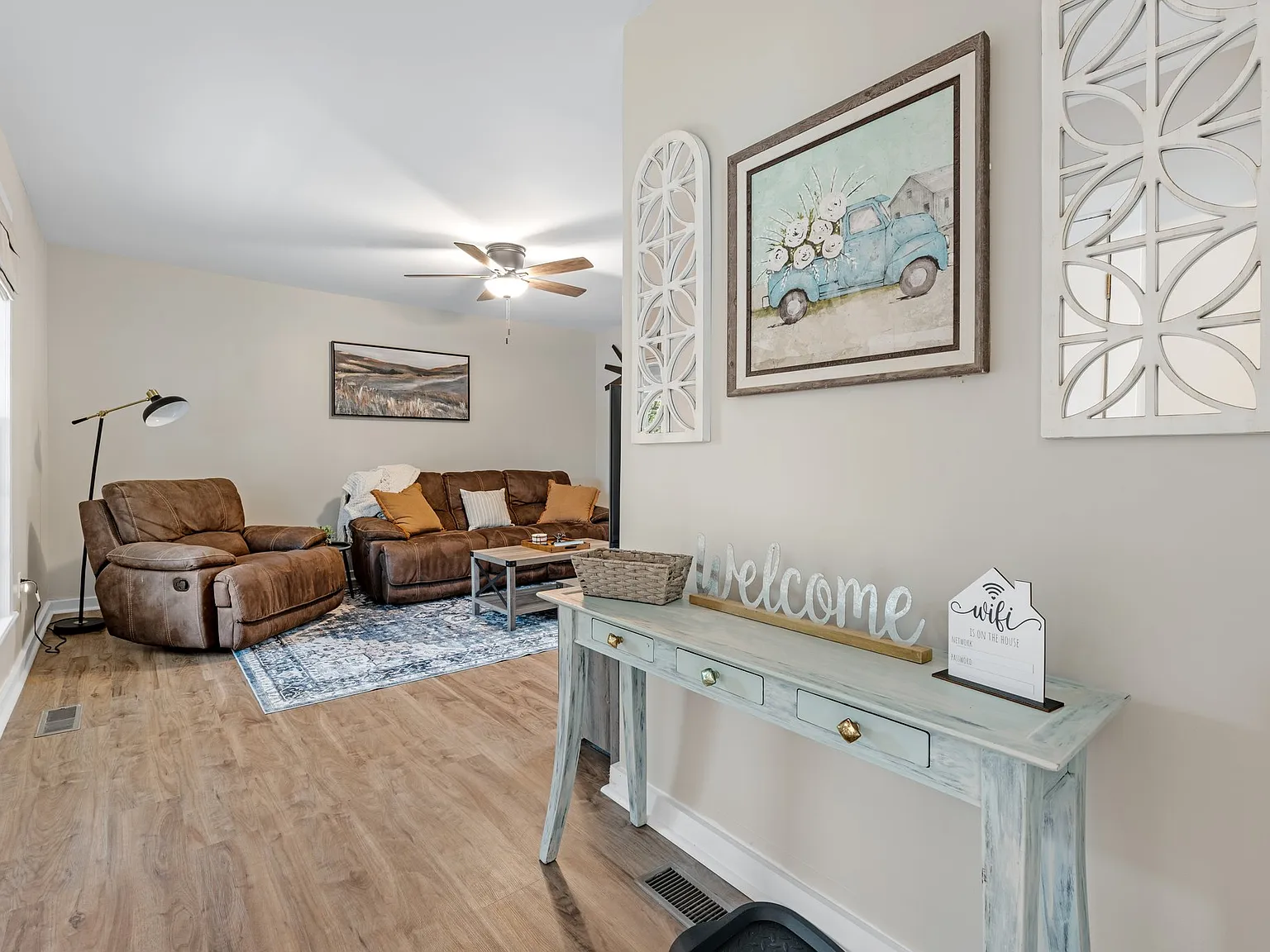 2 bed, 1.5 bath, 959 sqft, $2,200 — Photo 1