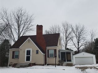 5411 Columbus Rd NE, Louisville, OH 44641