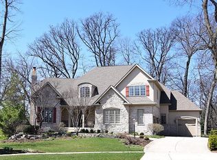 2603 Royal Fox Dr, St Charles, IL 60174