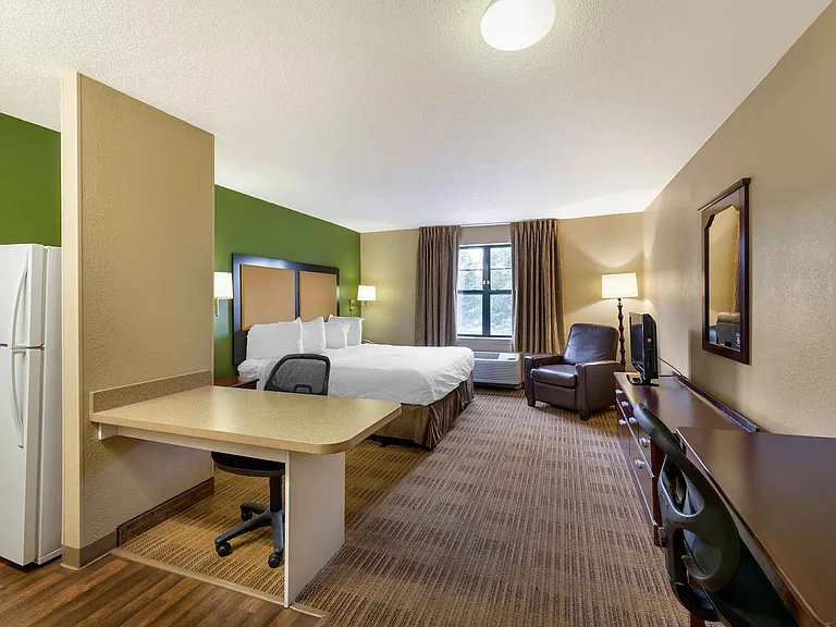 Studio Suite - 1 King Bed