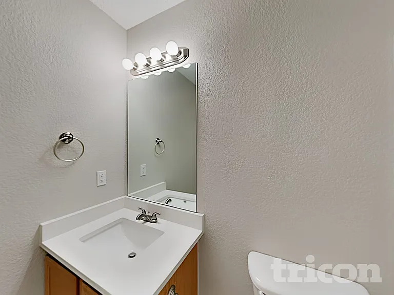 135 Jefferson Dr — Photo 13