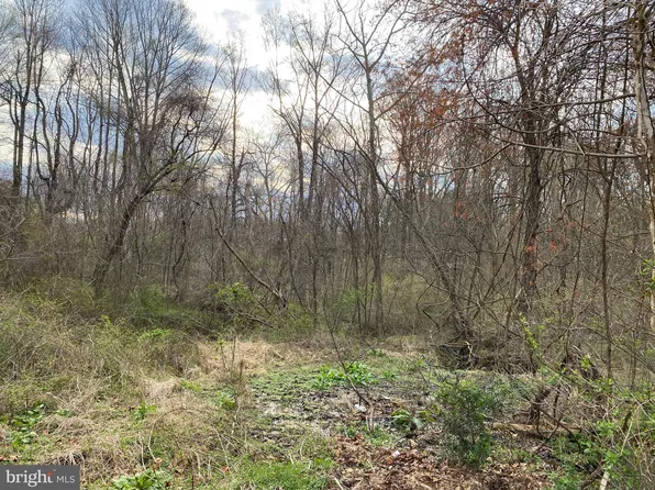 4441 Estate Dr, Huntingtown, MD 20639