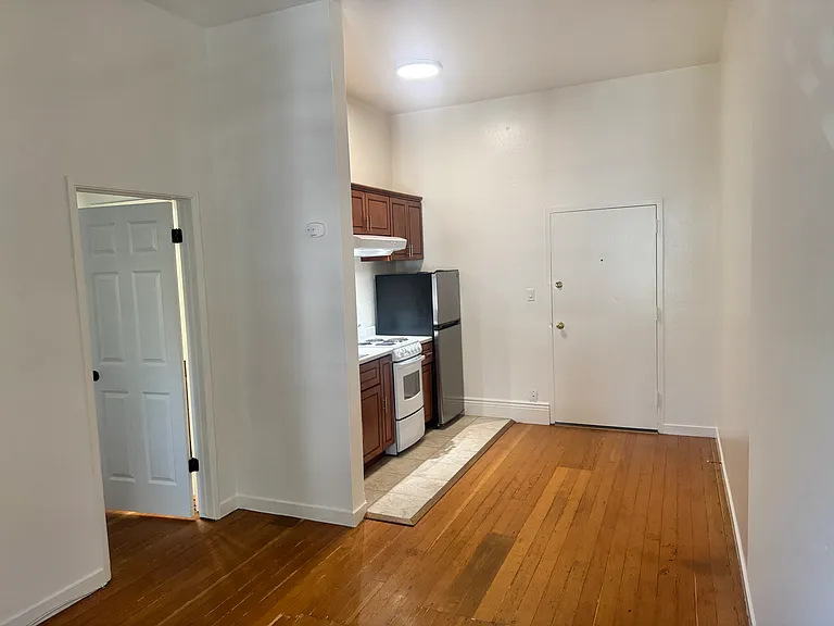 419 Ivy St #11 — Photo 2