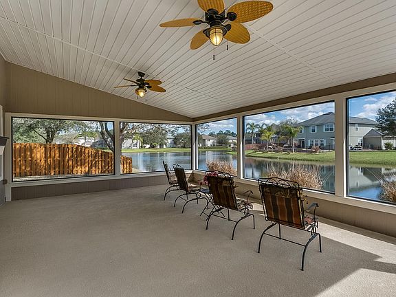 4th image of 364 Stonehurst Pkwy