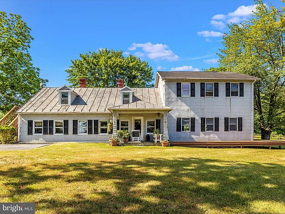 2nd image of 16617 Old Emmitsburg Rd