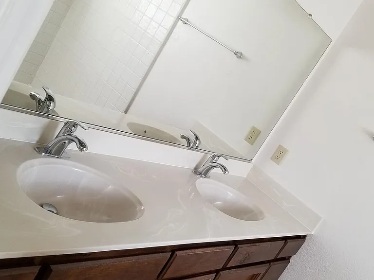 5758 Cobblestone Dr — Photo 5