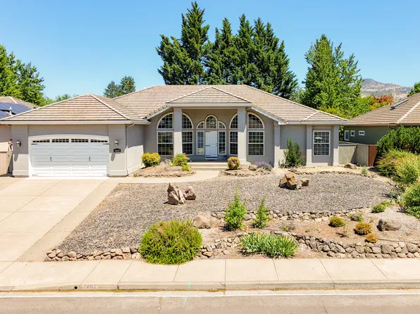 3409 Creek View Dr, Medford, OR 97504