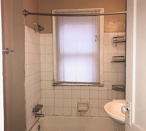 5th image of 5028 N College Ave