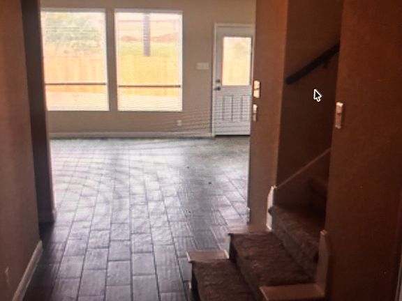 5th image of 919 Ranch Fls