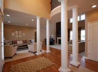 3730 Woodstone Dr, Lewis Center, OH 43035