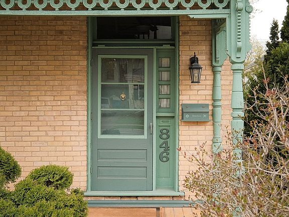 2nd image of 846 George St N
