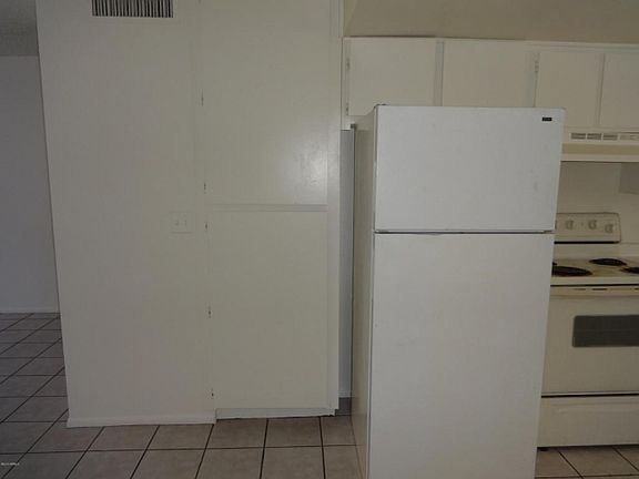 5th image of 3314 W Northern Ave Unit 2