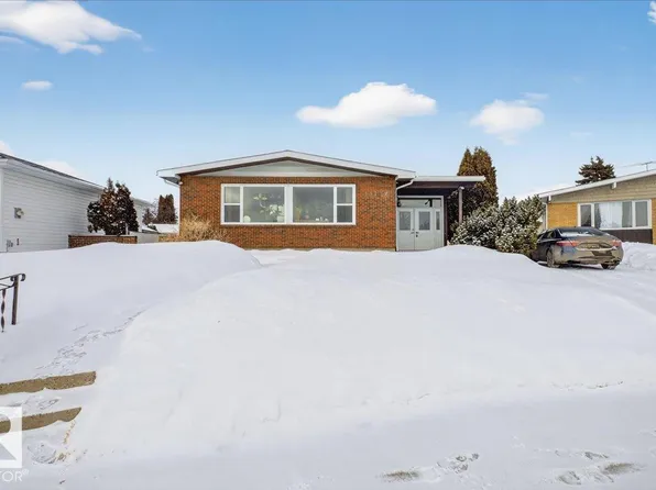 14132 70th St NW, Edmonton, AB T5C 0L4