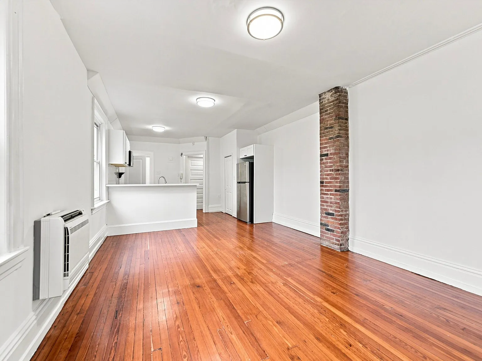 1 bed, $1,797 — Photo 3
