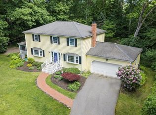 5 Myrtle Dr, Acton, MA 01720