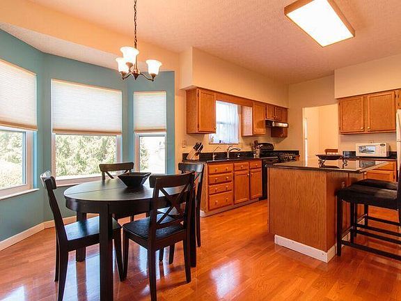 2nd image of 6266 Wynford Dr