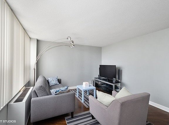 4th image of 3925 Triumvera Dr APT 12C