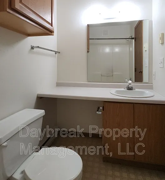 1305 34th Street Cir S #204 — Photo 9