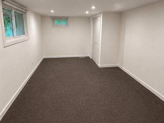 2nd image of 620 Washington Ave Suite 1