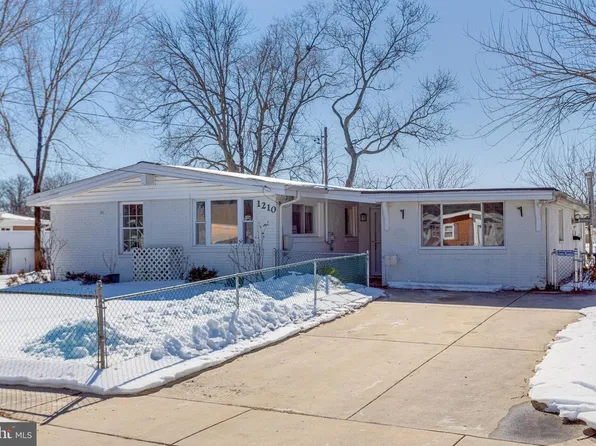 1210 Cathedral Dr, Glen Burnie, MD 21061