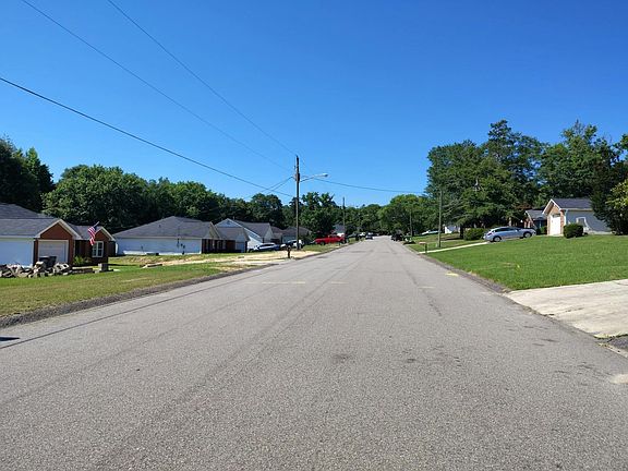 5th image of 4121 Burning Tree Ln