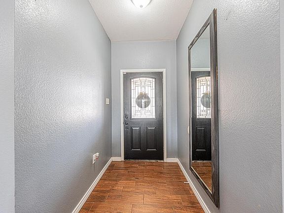 3rd image of 324 Cloud Ave