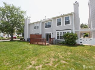 79 Almond Dr, Somerset, NJ 08873