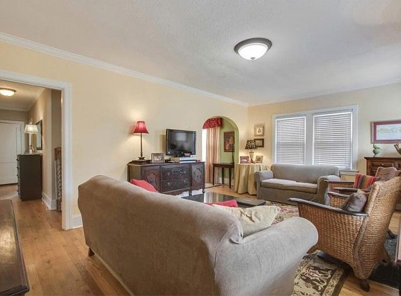 4th image of 3321 Monmouth St