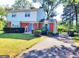 6 Lynn Dr, Newark, DE 19711