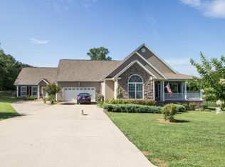 81 Caseys Trl, La Fayette, GA 30728