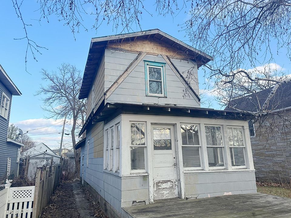 1st image of 4047 31st Ave S