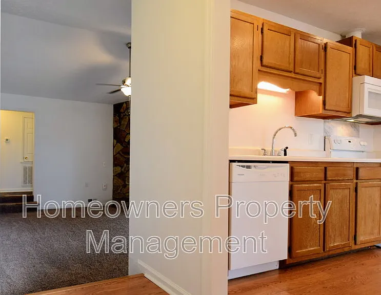 7128 Dayspring Dr — Photo 5