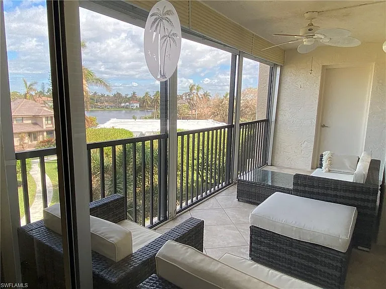 555 Park Shore Dr #B-407 — Photo 21