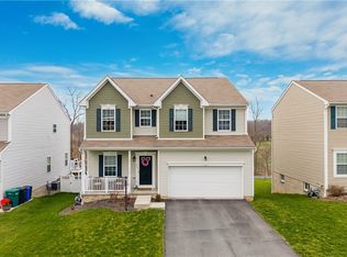313 Everest Cir, Houston, PA 15342