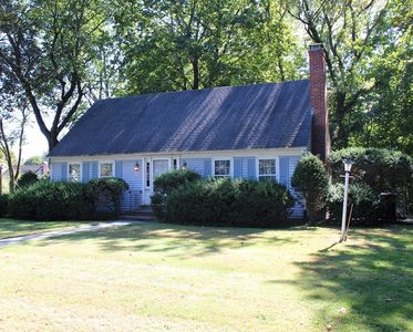 10 Radcliffe St, Holyoke, MA, 01040