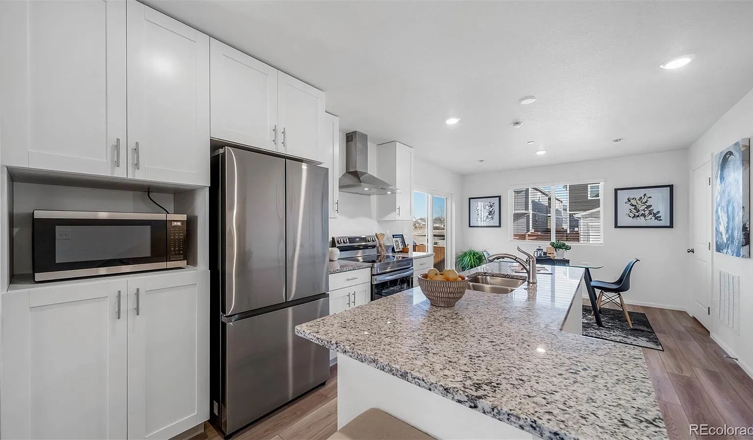 3 bed, 1185 sqft, $2,495 — Photo 4
