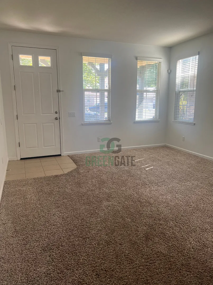 Lovely Manteca 4 Bedroom Home For Rent! Must See! — Photo 3