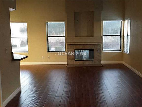 2nd image of 359 Orchard Ct #0