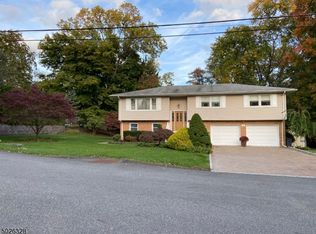 10 Sage Way, Pompton Plains, NJ 07444