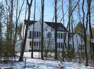 22 Marie Heights Dr, West Sand Lake, NY 12196