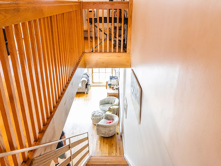 111 W 17th St #PENTHOUSE — Photo 17