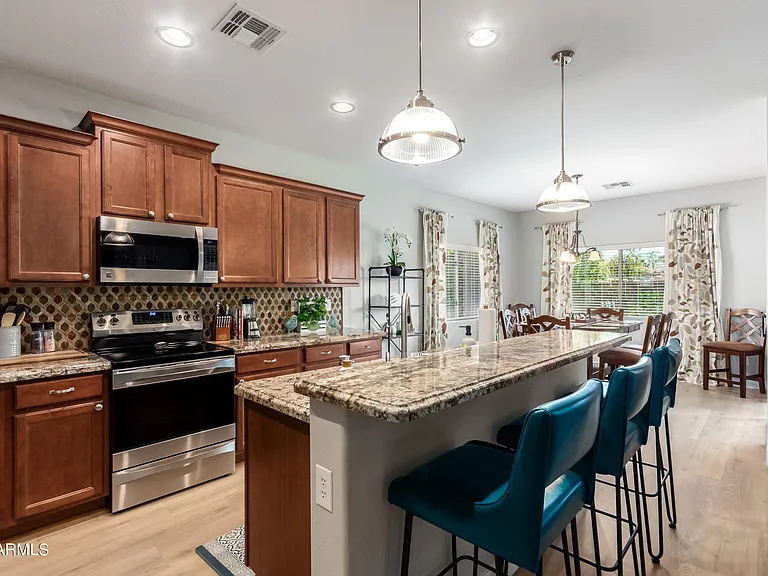 2695 E Rakestraw Ln — Photo 24