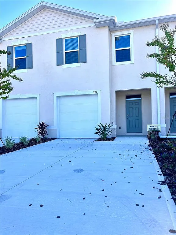 3 bed, 2.5 bath, 1673 sqft, $3,600 — Photo 1