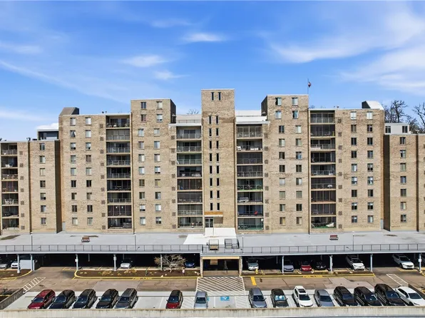 2160 Greentree Rd APT 705W, Pittsburgh, PA 15220