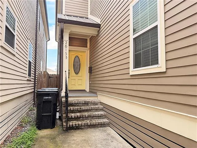 2615 Banks St — Photo 2