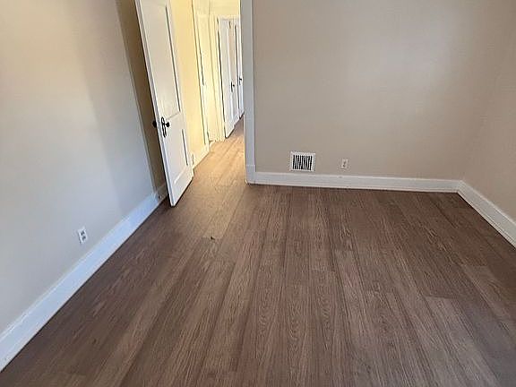 5th image of 838-840 Woodbine Ave SE