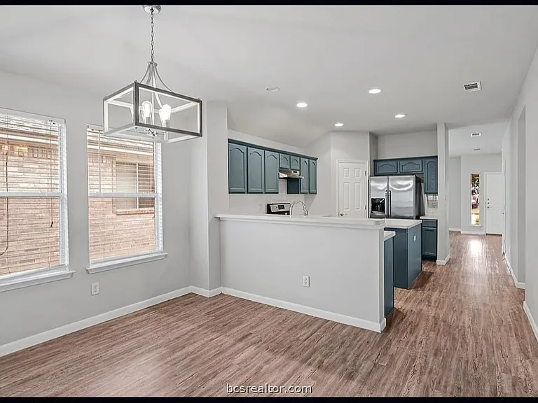 4318 Spring Garden Dr — Photo 18