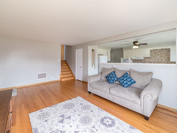 5th image of 153 Kingston Pl