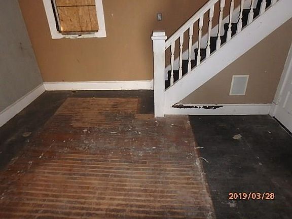 5th image of 120 N Denny St