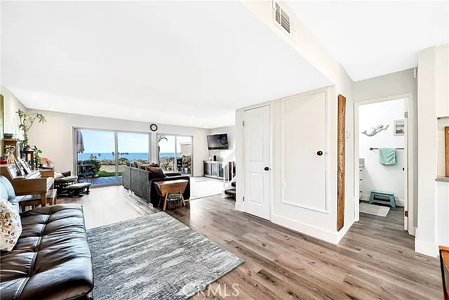 242 Avenida Baja — Photo 21
